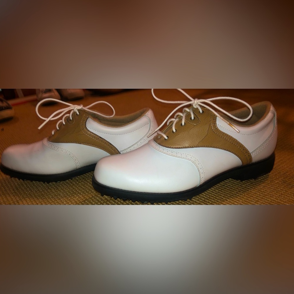 Women’s Etonic Lites Golf Shoes white&tan Saddle Oxford w/spikes Size 8M $50 OBO